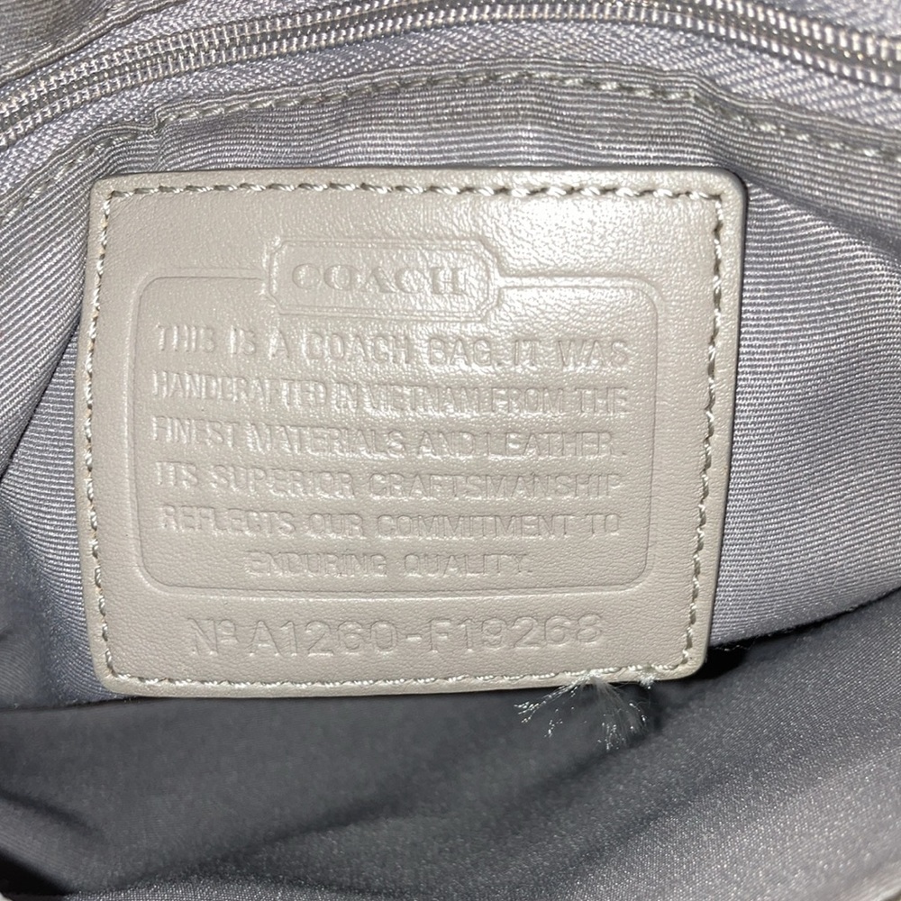 Coach Soho Optic Multicolored Cream Shoulder Bag EXCELLENT CONDITION - Picture 10 of 14